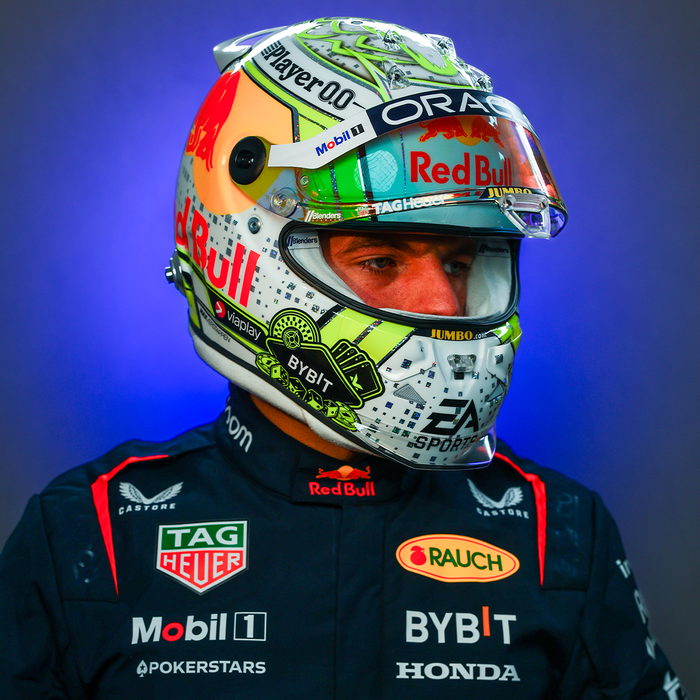 1:4 Helmet Las Vegas 2023 Max Verstappen image
